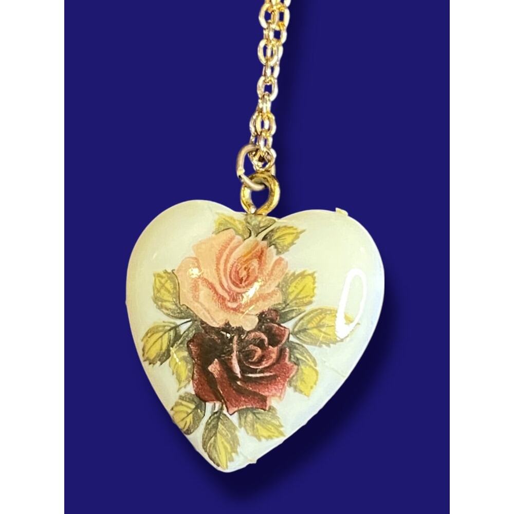 Vintage Acrylic Heart Necklace 18" Goldtone Chain 21mm Pendant Spring Clasp